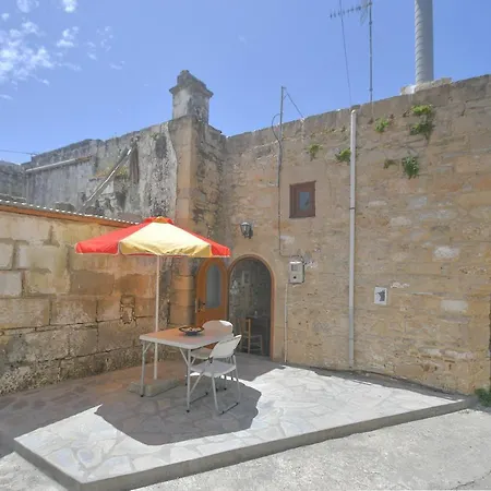 Stone House Apartment Malona Village