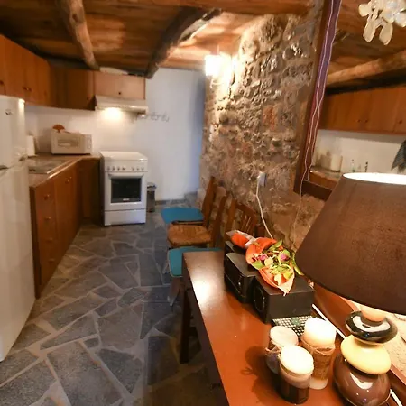 Stone House Apartment