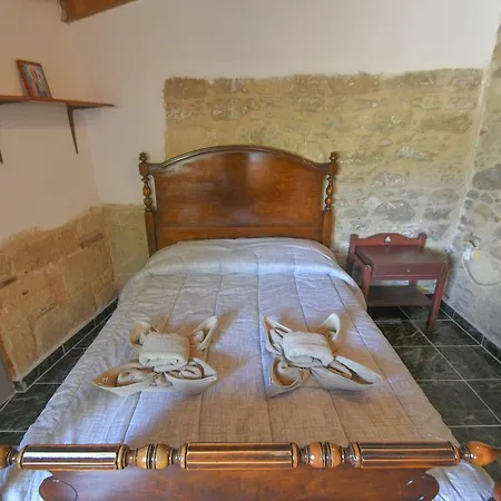 Stone House Apartment Malona Village